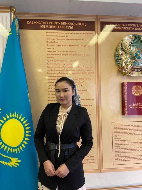Учитель Аширали Нышанай приняла участие на конкурсе "Лучший педагог"