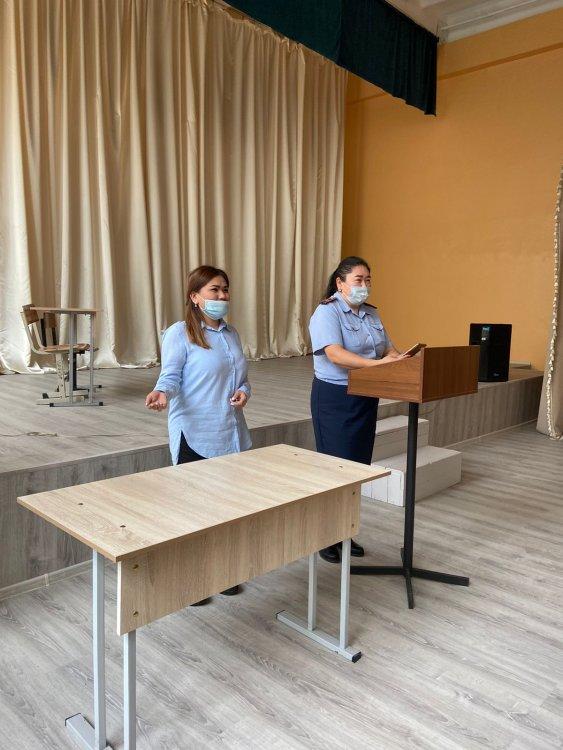 встреча школьного инспектора ОЮП ОМПС УП Бостандыкского района Тамшибаевой М.С. с учащимися 9 классов КГУ ОШ № 70  на тему «Правила поведения в общественных местах. Профилактика правонарушений, безнадзорности несовершеннолетних»
